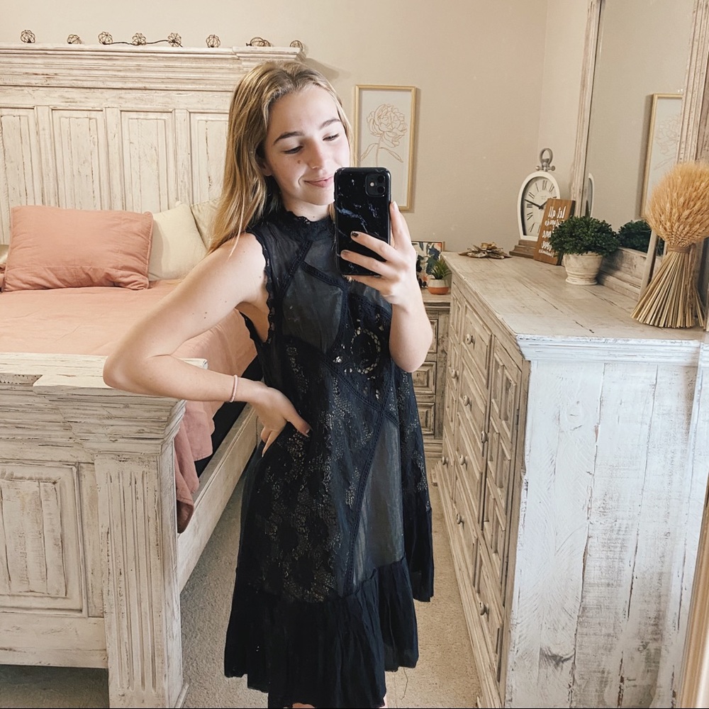FREE PEOPLE BLACK LACE DRESS MINI SMALL